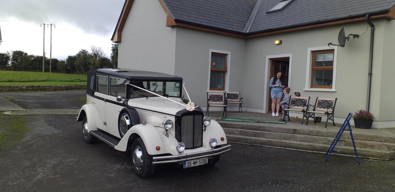 Murphys Irish Farmhouse Villa Tralee Exterior photo